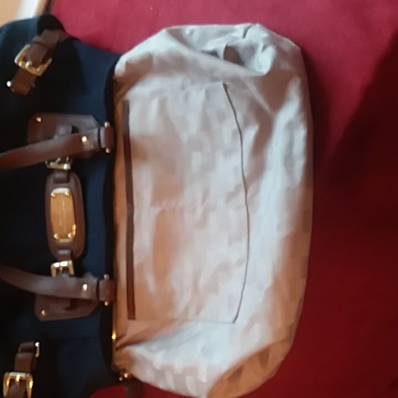 🎆SALE New Michael Kors Nautical Design  Navy with Tan and Gold  Excellent NEW - Picture 8 of 8